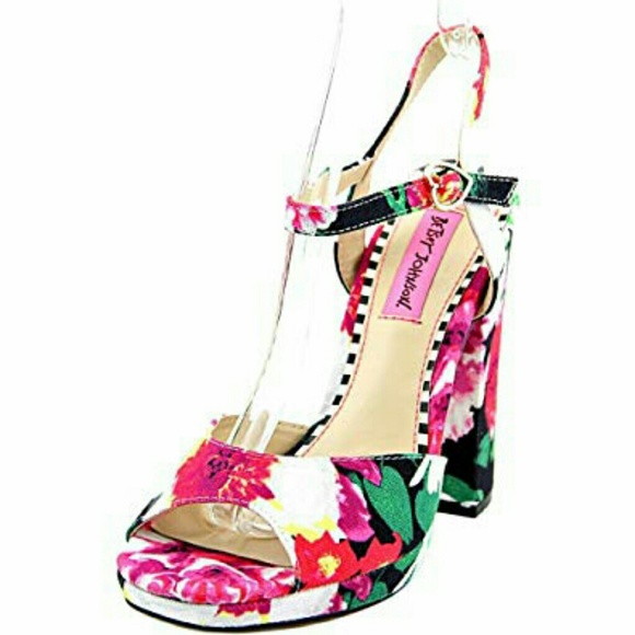 Betsey Johnson Shoes - Betsy Johnson floral platform chunky heels